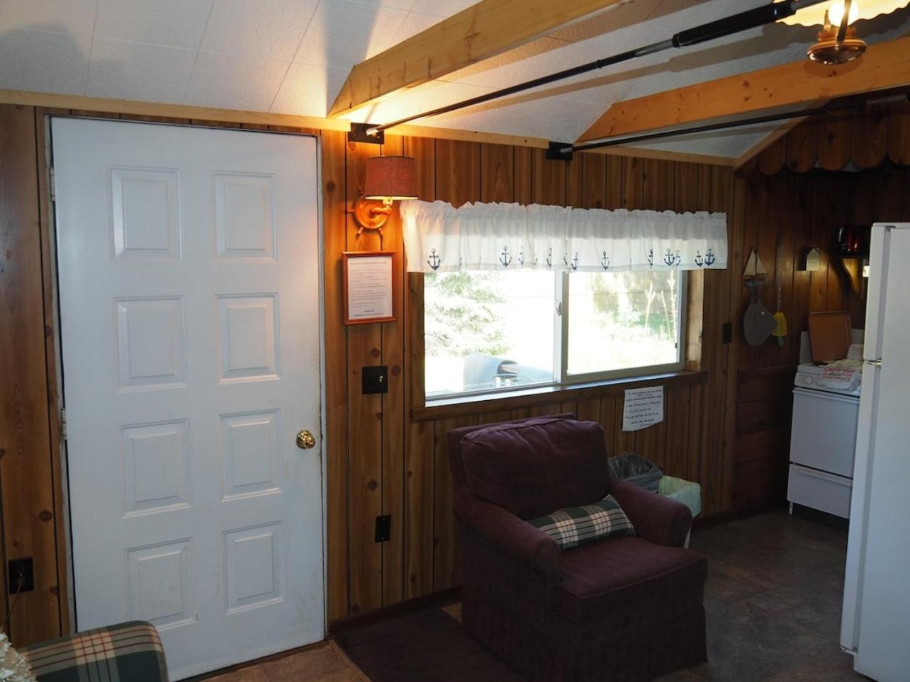 Sleeping Bear Riverside Cabins - Cabin #1 Honor Exterior foto
