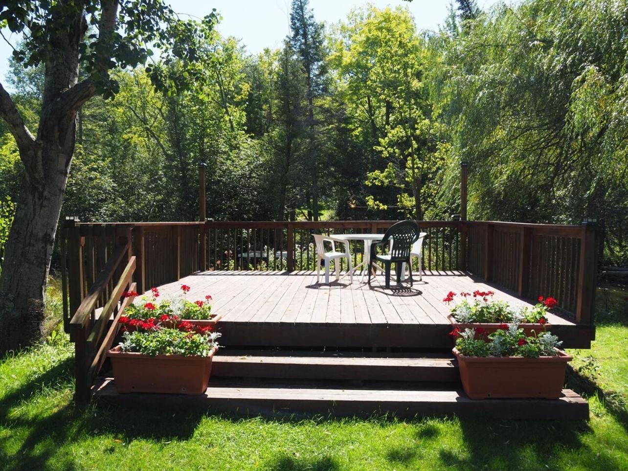 Sleeping Bear Riverside Cabins - Cabin #1 Honor Exterior foto